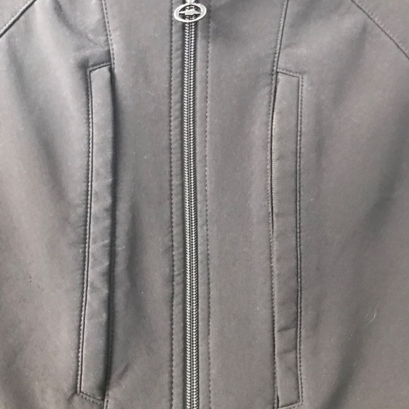 Women’s Avia Black Short Boxy Black Small /S - Picture 2 of 7